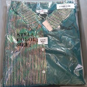 Glitz and Glam top size 3XL emerald